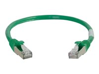C2G Cat5e Booted Shielded (STP) Network Patch Cable - Patchkabel - RJ-45 (han) til RJ-45 (han) - 7 m - STP - CAT 5e - formet - grøn 83835