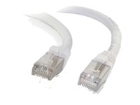 C2G Cat6a Booted Shielded (STP) Network Patch Cable - Patchkabel - RJ-45 (han) til RJ-45 (han) - 50 cm - STP - CAT 6a - formet, knastfri, strenget - hvid 89934