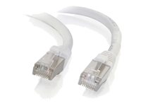 C2G Cat6a Booted Shielded (STP) Network Patch Cable - Patchkabel - RJ-45 (han) til RJ-45 (han) - 30 cm - STP - CAT 6a - formet, knastfri, strenget - hvid 89933